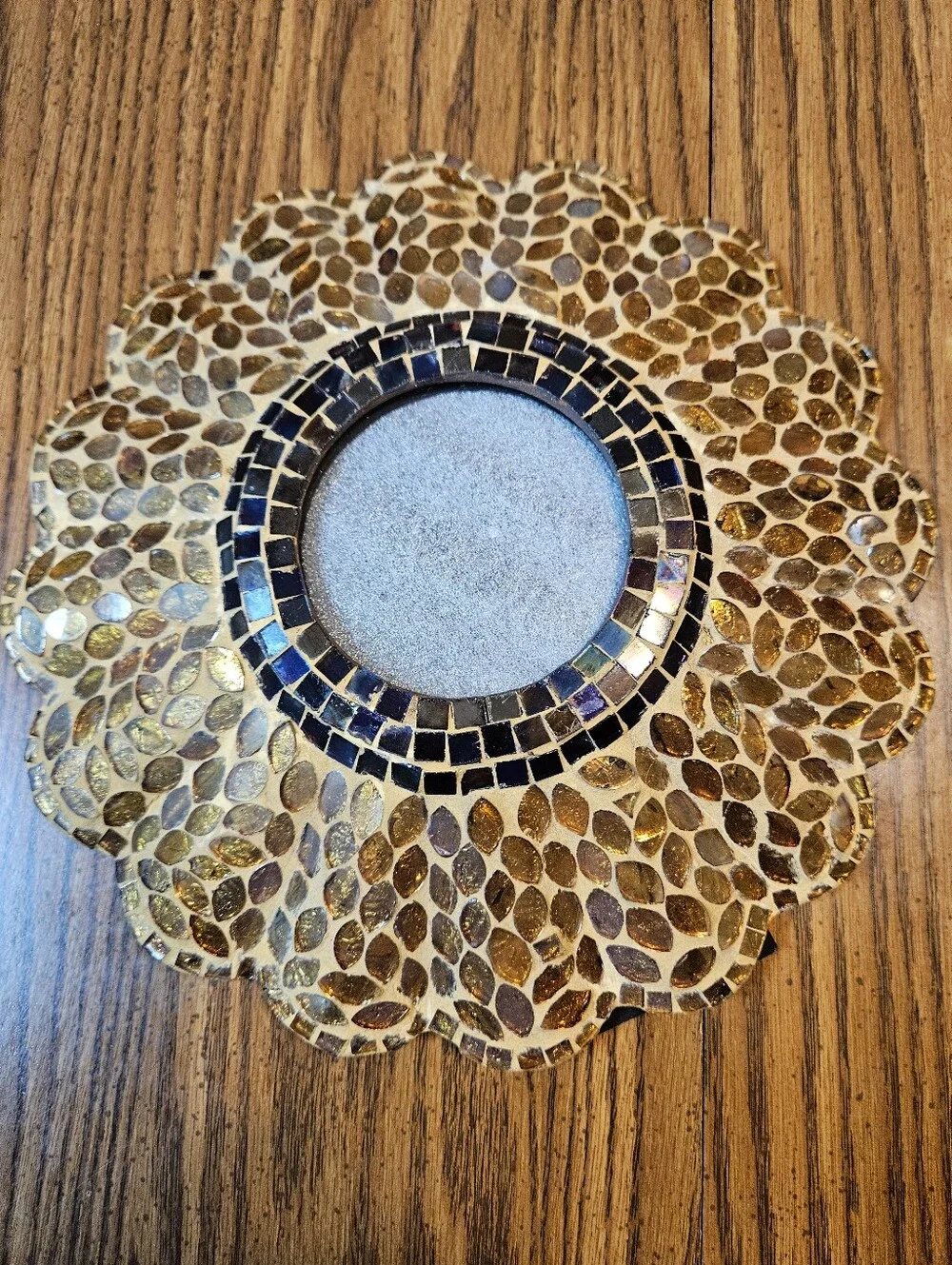 Gold Mosaic Scalloped Wall Mirror Frame
